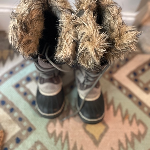 Sorel Joan of Arctic Boots - Picture 3 of 6